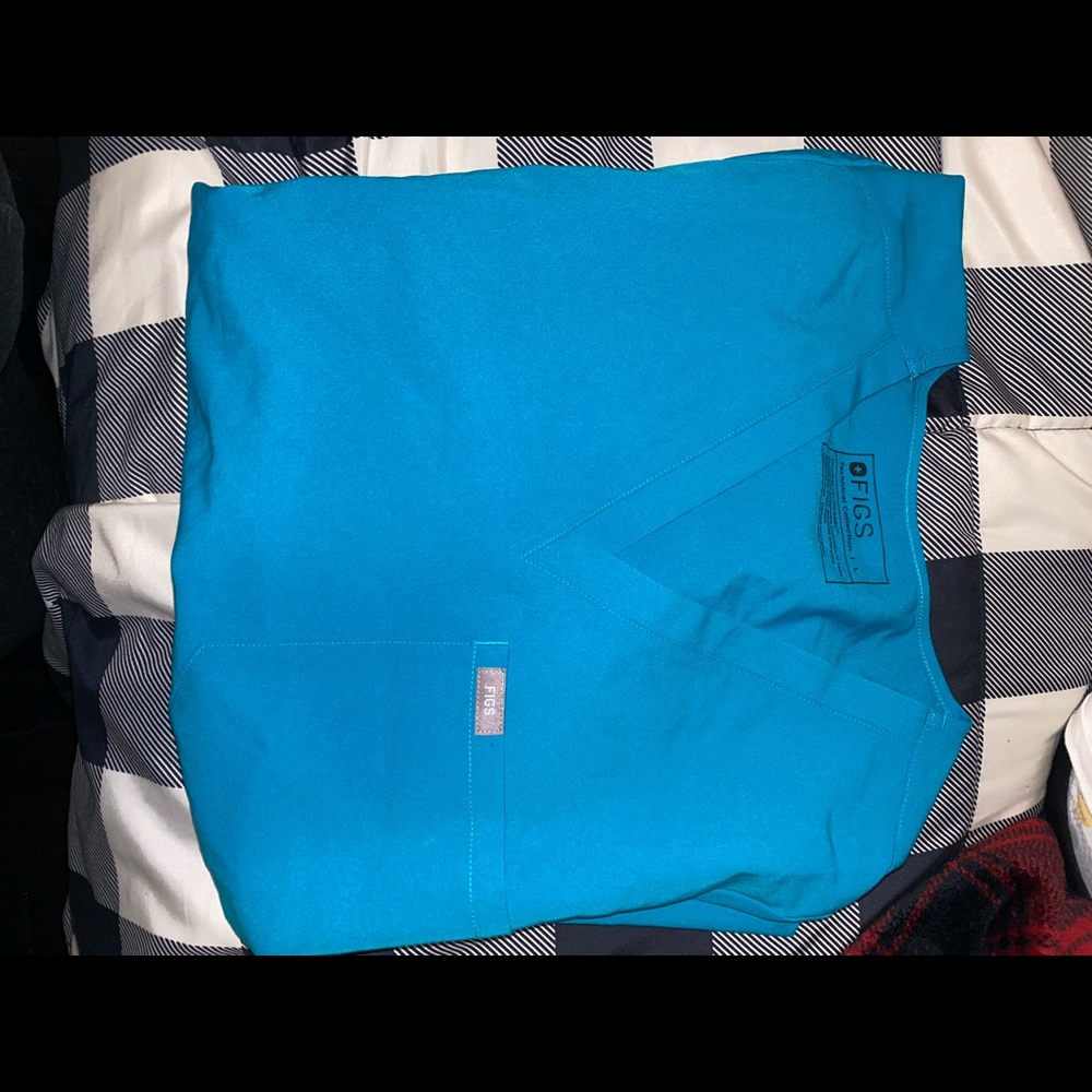 3 pocket style top